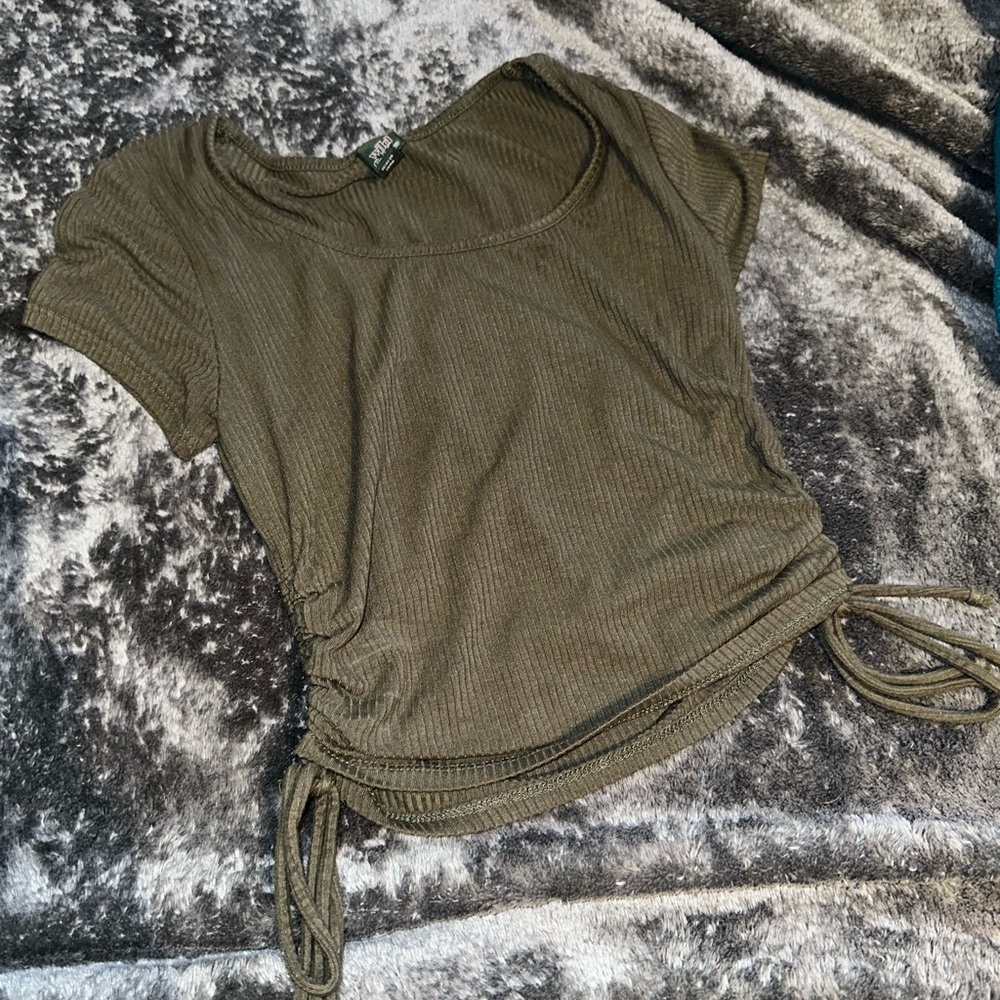Army green crop top good condition